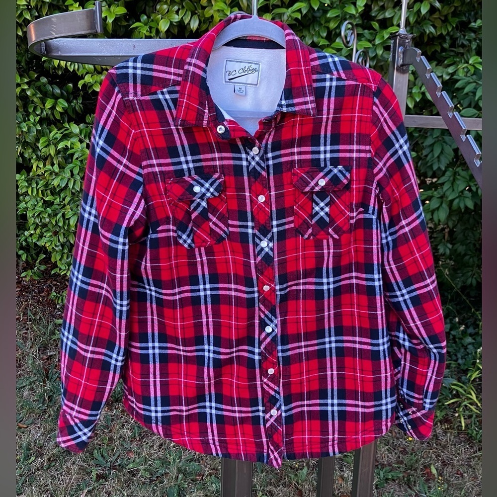 EUC BC Clothing Red and Black Plaid Button Down Jacket Shirt Size Medium